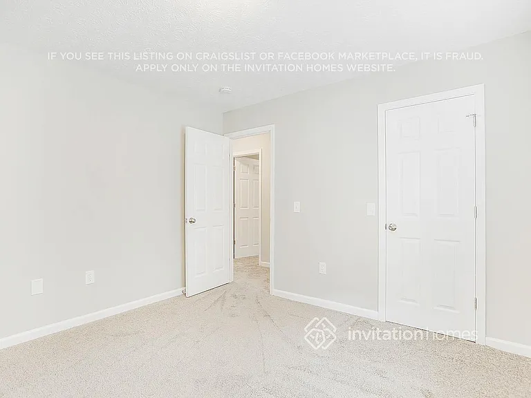 7028 Branch Crossing Way — Photo 15