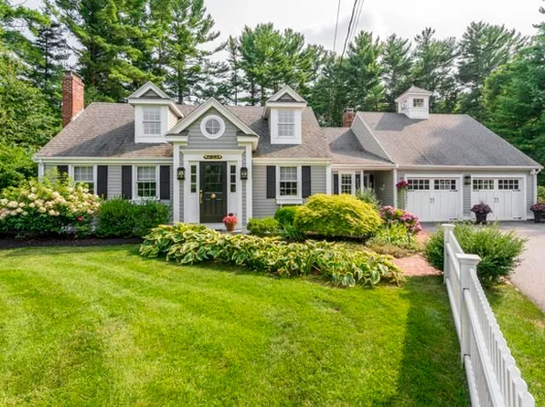 64 Elm St, Duxbury, MA 02332