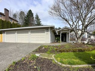 437 SE 15th St, Gresham, OR 97080