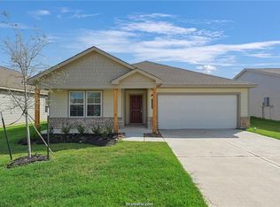 5521 Fox Bluff Dr, Bryan, TX 77807