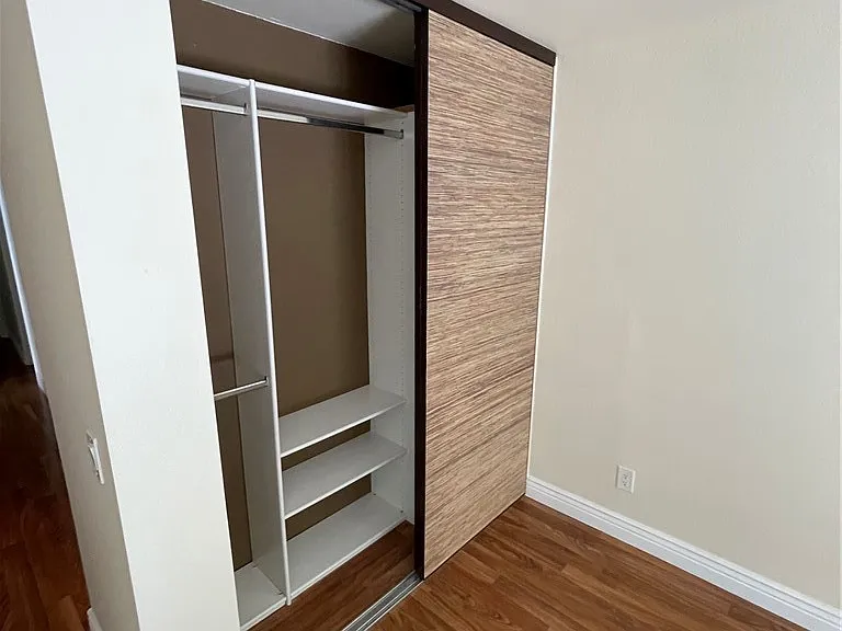 2668 Hacienda Dr — Photo 16
