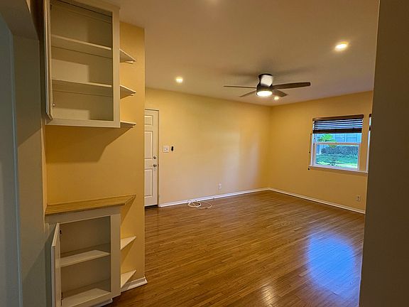 4th image of 5874 Bowcroft St Unit 2