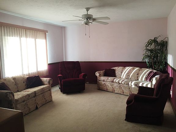 2nd image of 2808 Meadow Lark Ln