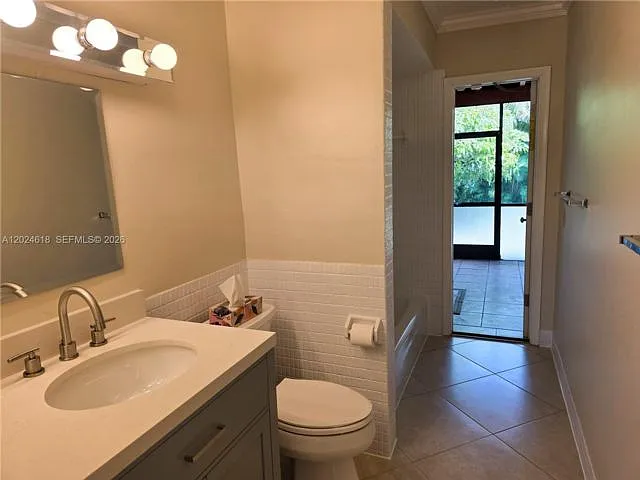 2091 NW 85th Way — Photo 7