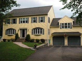 211 Sheri Ln, Weymouth, MA 02190