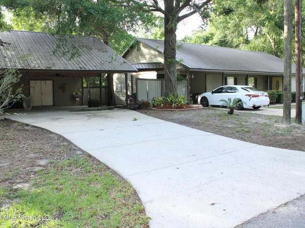 1533 Albacore Dr, Gautier, MS 39553