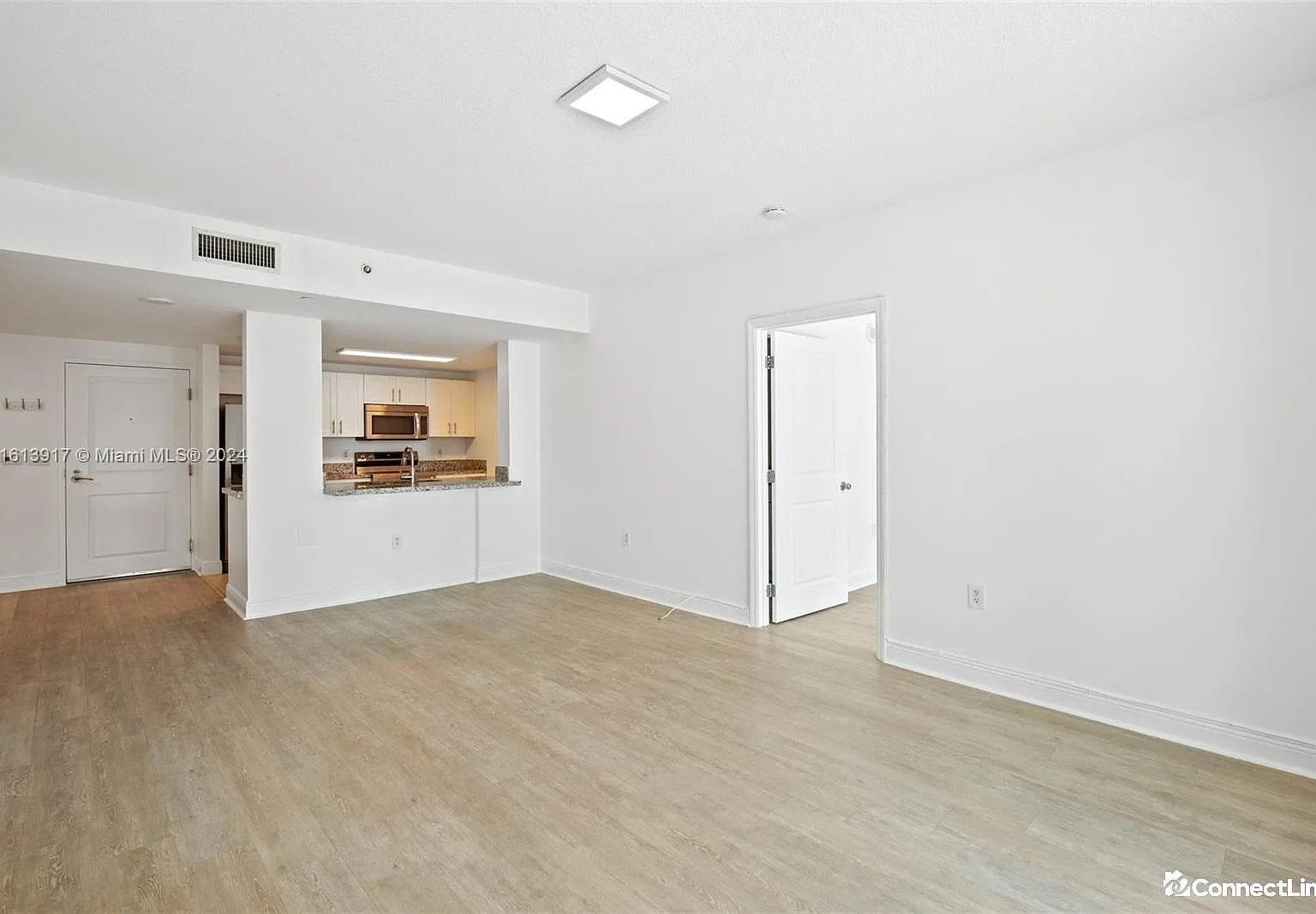 2 bed, 2.0 bath, $3,650 — Photo 3