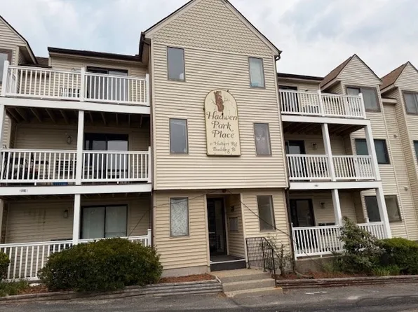11 Hulbert Rd APT 15, Worcester, MA 01603