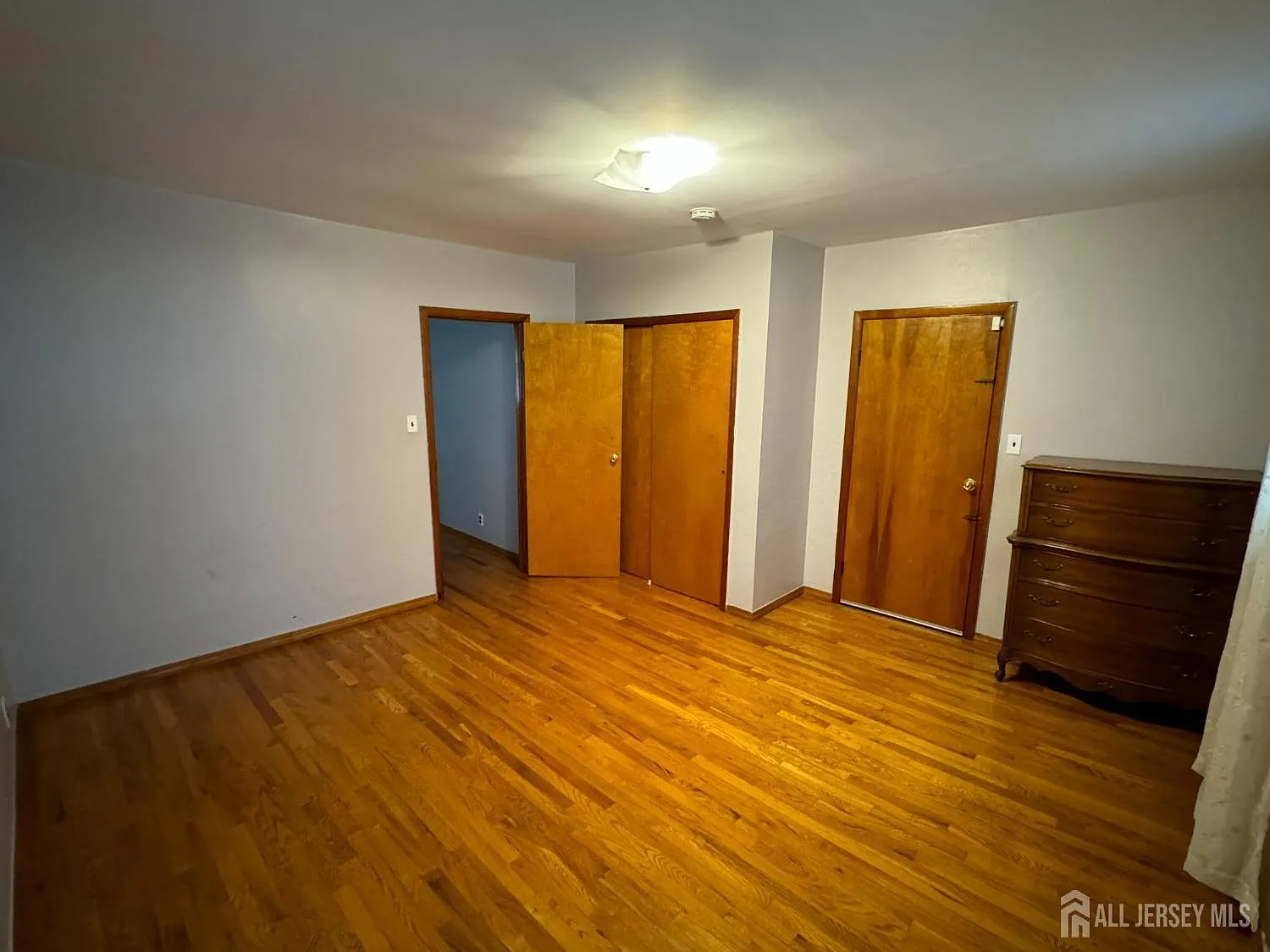 2 bed, 1.0 bath, $2,400 — Photo 4