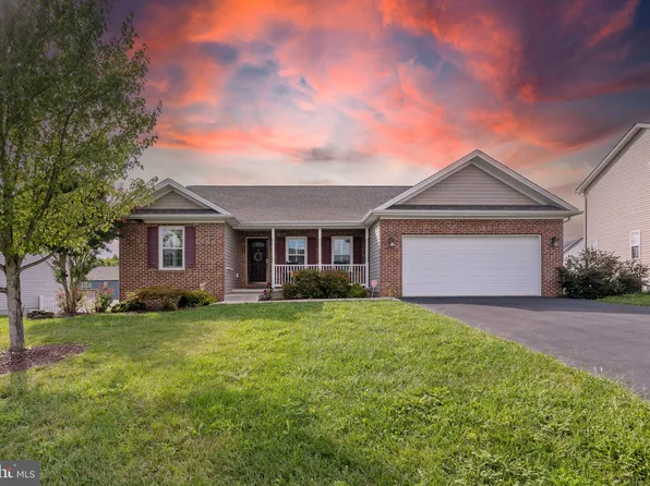 25 Reprisal Rd, Inwood, WV 25428