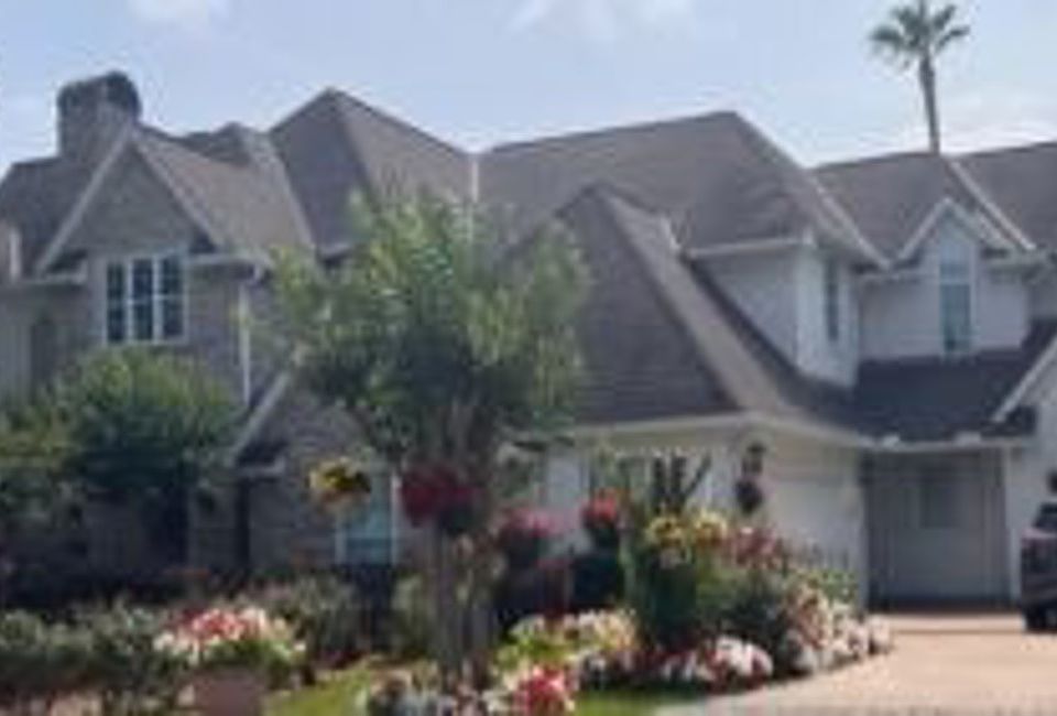 2nd image of 23 Swan Isle Blvd
