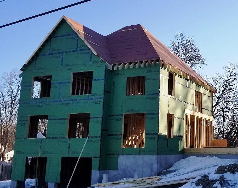 2nd image of 43 First St