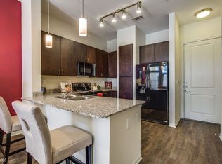 5317 Washington Ave, Houston, TX 77007