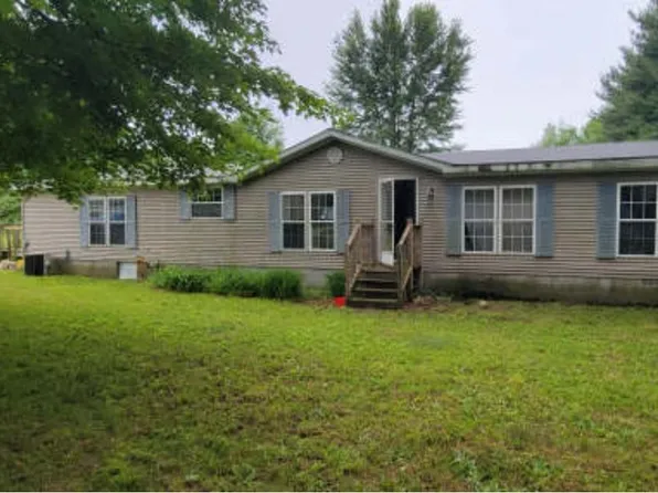 3090 37 1/2 St, Gobles, MI 49055