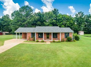 602 E Poplar Dr, Decaturville, TN 38329