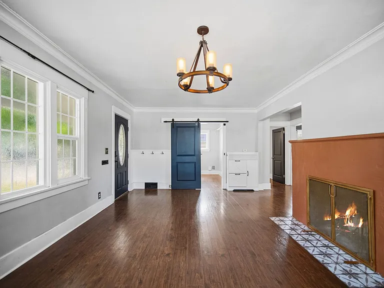 2527 W Liberty Ave — Photo 22