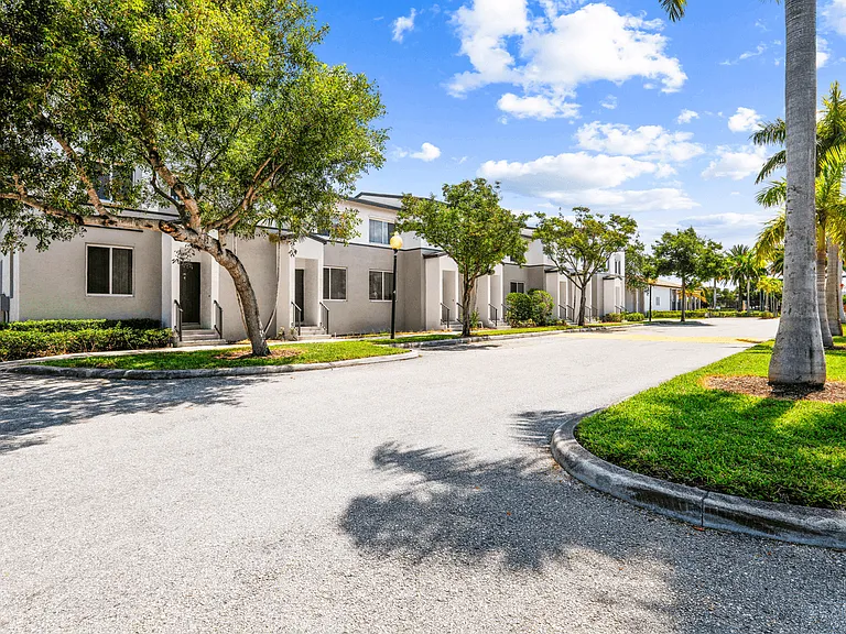 San Marco Villas — Photo 10