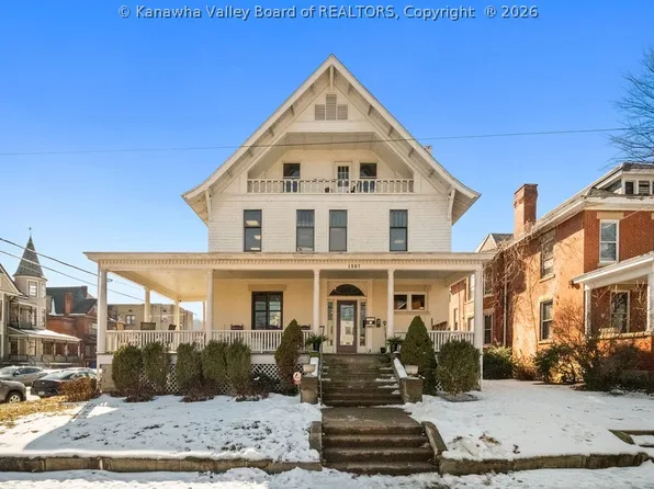 1337 Virginia St E, Charleston, WV 25301