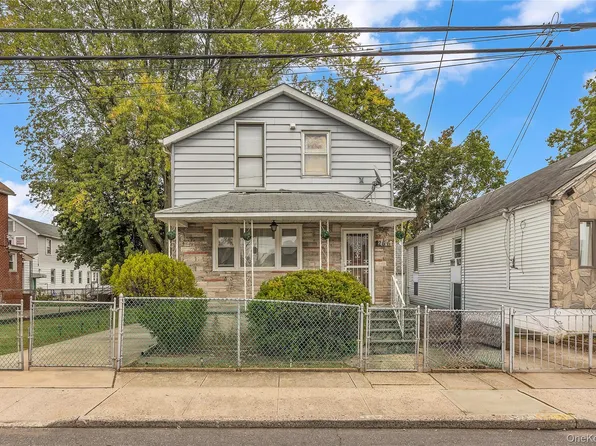 266 Biltmore Avenue, Elmont, NY 11003