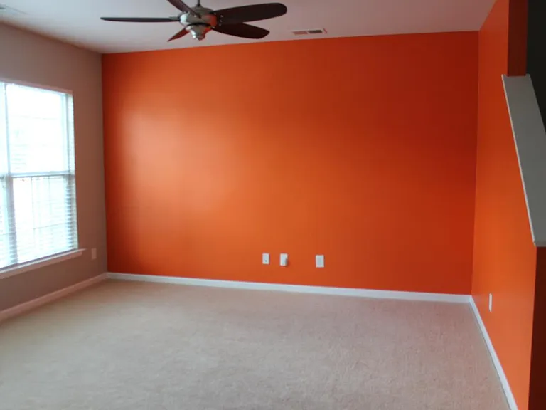 9938 Evergreen Terrace Dr — Photo 2