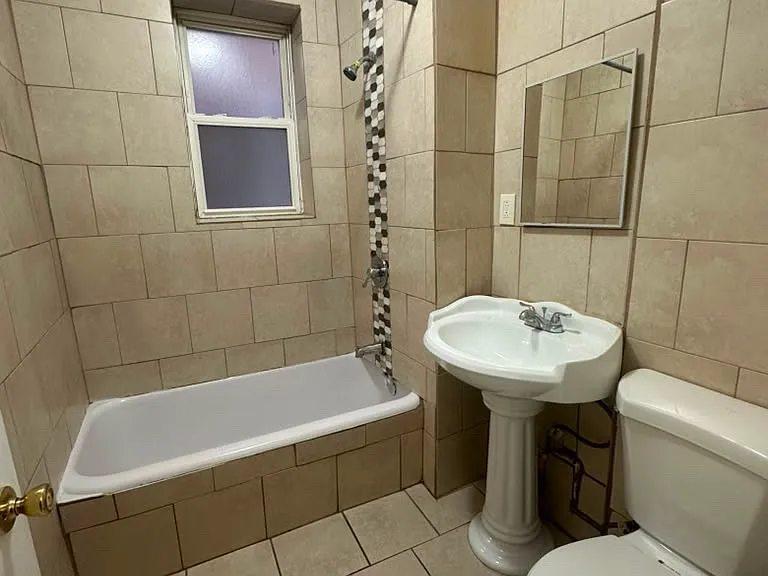 220 Roseville Ave #306C — Photo 2