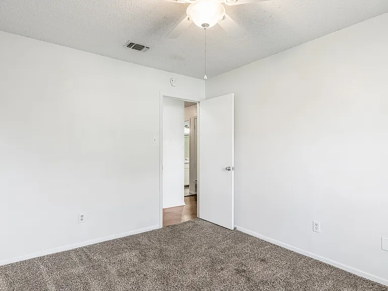 6603 Central Ave — Photo 13