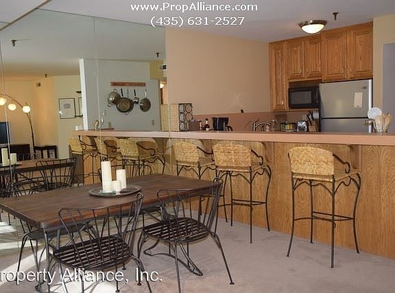 2nd image of 1520 Deer Valley Dr N