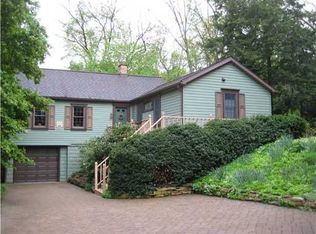 112 Hillcrest Dr, Pittsburgh, PA