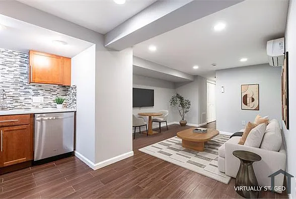 2 bed, 1000 sqft, $3,000 — Photo 1