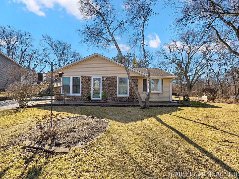 10 Linden St, Lake In The Hills, IL 60156 | Zillow