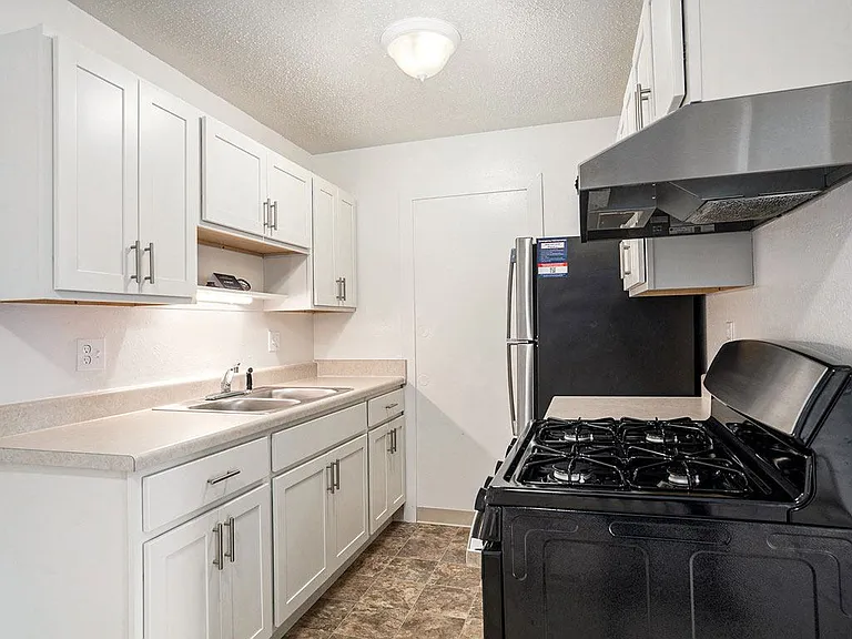 Apple Ridge Apartments — Photo 10