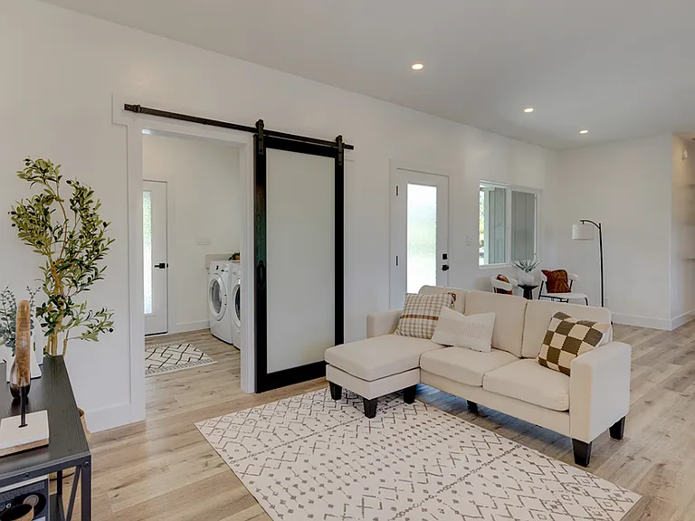 16-2159 Jewel Dr — Photo 11