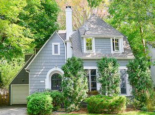 727 Foxdale Ave, Winnetka, IL 60093