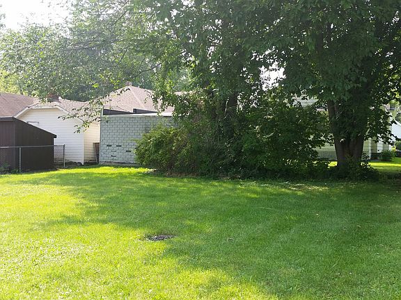 3rd image of 133 Mann Ave