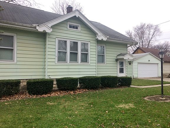 4th image of 923 N Chicago St