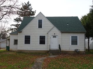 309 W Menage Ave, Lakefield, MN 56150