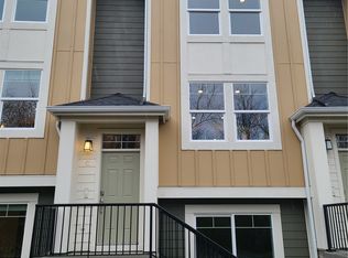 12006 NE 194th Ct #C, Bothell, WA 98011