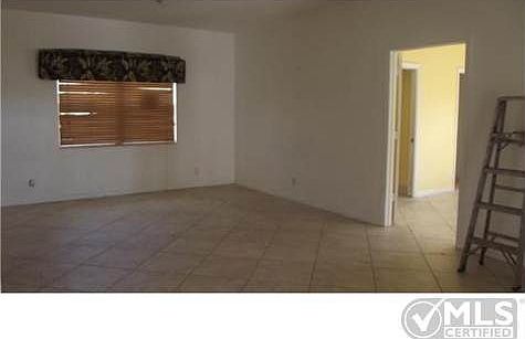 3rd image of 2076 SW Driftwood St