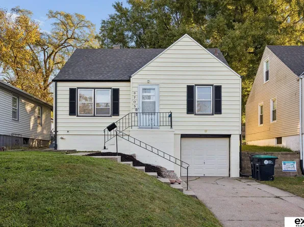 3705 N 55th St, Omaha, NE 68104
