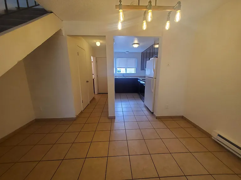 928 Civic Center Dr #3 — Photo 7