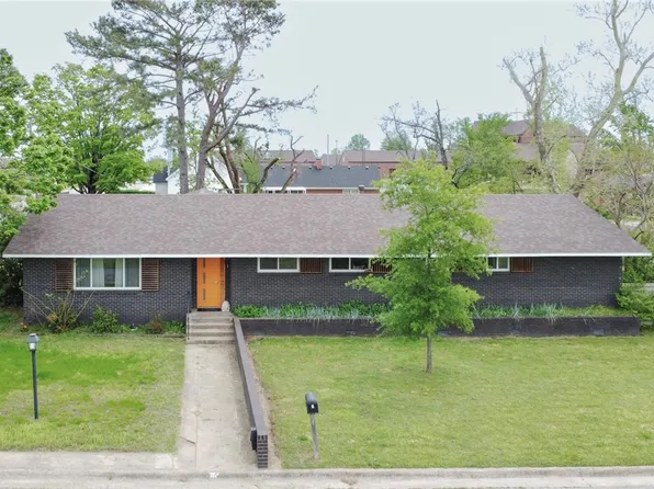 1 S Scott Cir, Rogers, AR 72758