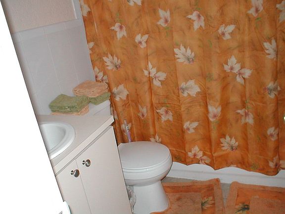5th image of 2330 NW 11th St APT 15