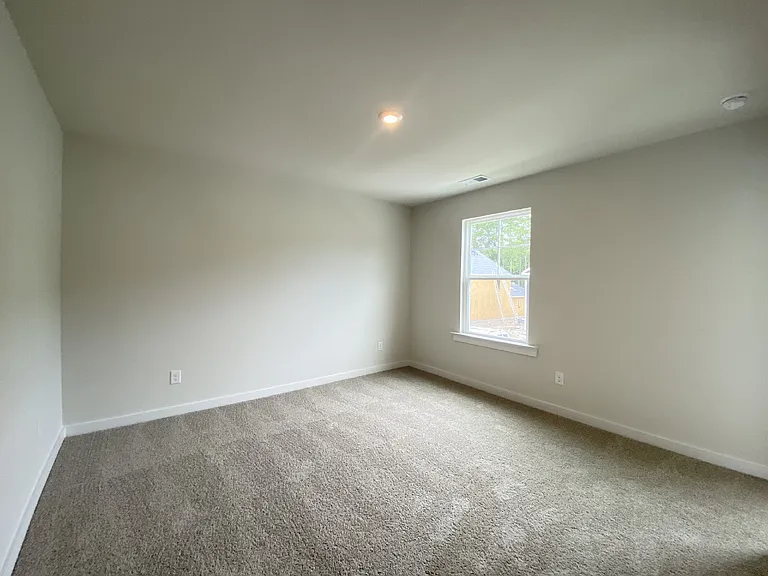 55 Lockwood Dr — Photo 16