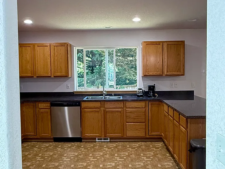 Kitchen entry