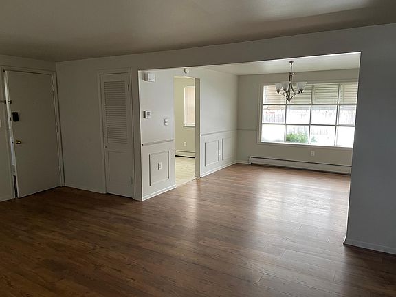 4th image of 54 Denrose Dr APT 2
