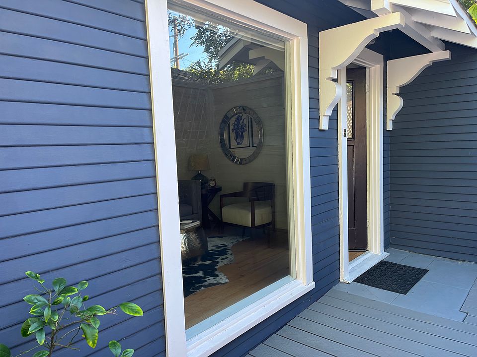 1st image of 7022 De Longpre Ave #7022