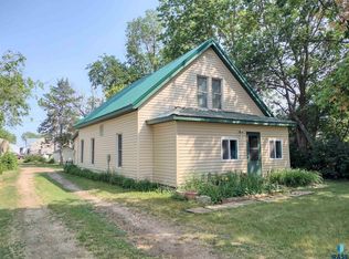 120 Commercial St S, Wessington, SD 57381