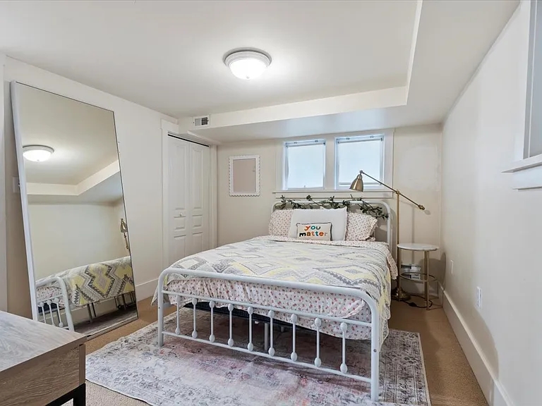 1442 E Federal Way — Photo 18