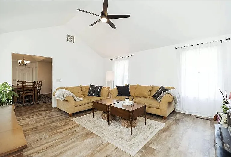 404 S Dove Valley Ave — Photo 11
