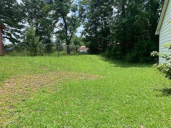 3rd image of 9388 Crest Knoll Ct